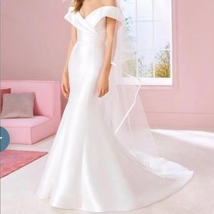 Pronovias White One Tina Wedding Dress